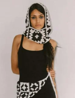 The Series NYGranny Balaclava - Black/White