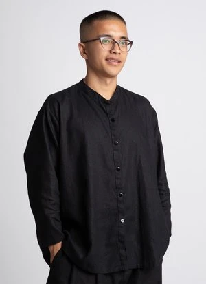 KAAREMUnisex Linen Wholegrain Button-Up Shirt - Black - Image 17